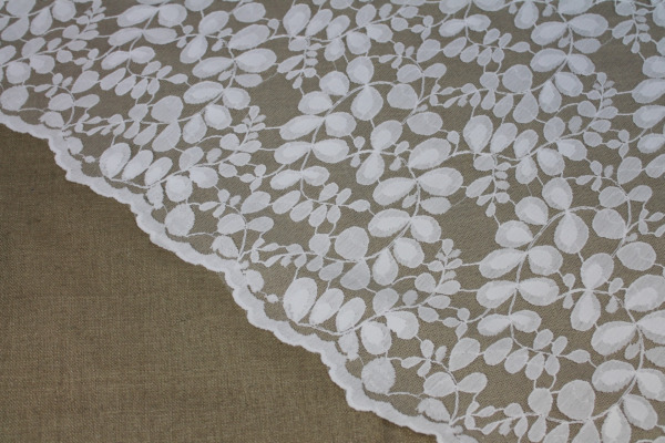 Leaf Pattern Lace - Ivory fabric