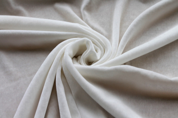 Stretch Silk Velvet - Ivory - 110cm wide fabric