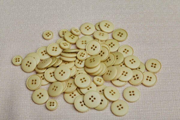 Vintage Round Ginger Button - 1.4cm