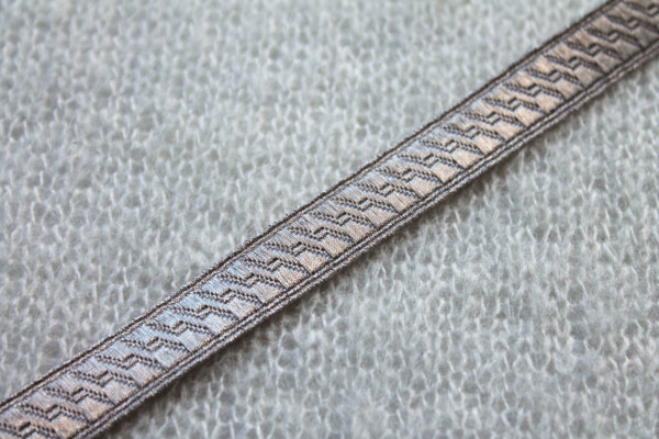 Silver "Guards Lace" Braid with Geometric Design - Small trim