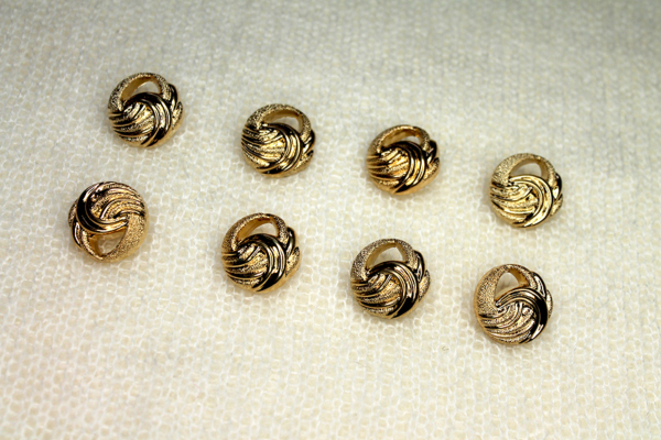 Gold Plastic Decorative "Knot" Button - Round