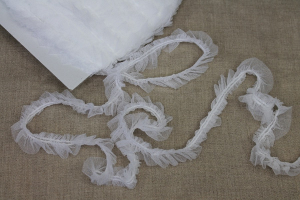 Tulle Frill Lingerie Elastic - White - 12-15mm trim