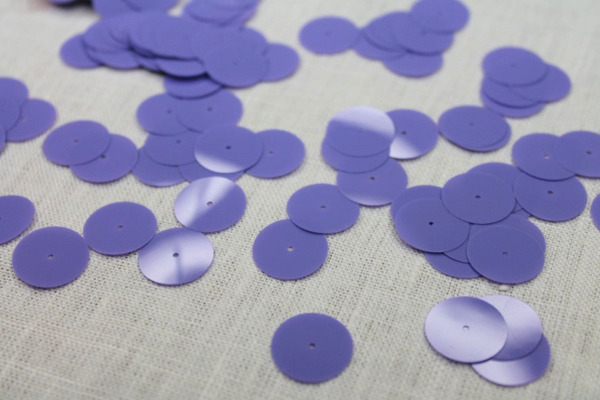 Lilac Medium Round Sequin - Bag of 30g trim