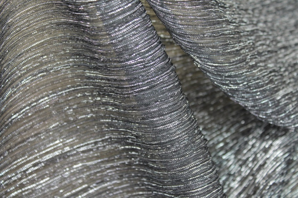 Pleated Lurex Knit - Black / Silver fabric