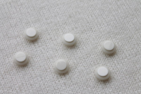 Ivory Round Resin Button - 1.5cm