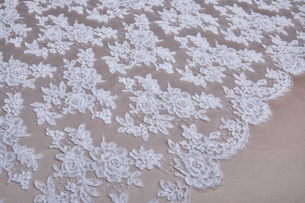 Corded Floral Lace - White - Double Scallop fabric