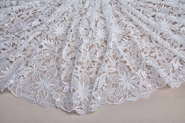 Guipure Lace - Off White Floral fabric