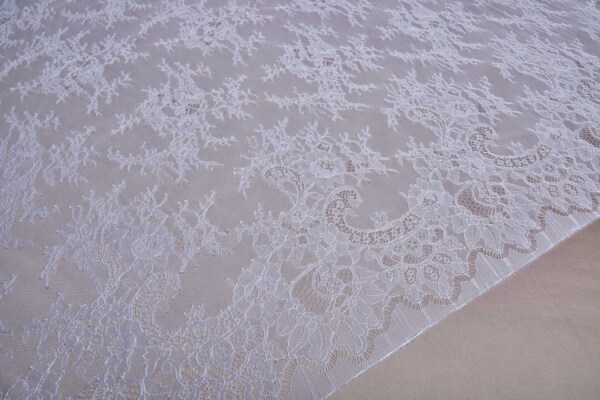 Chantilly Lace - White Double Scallop fabric