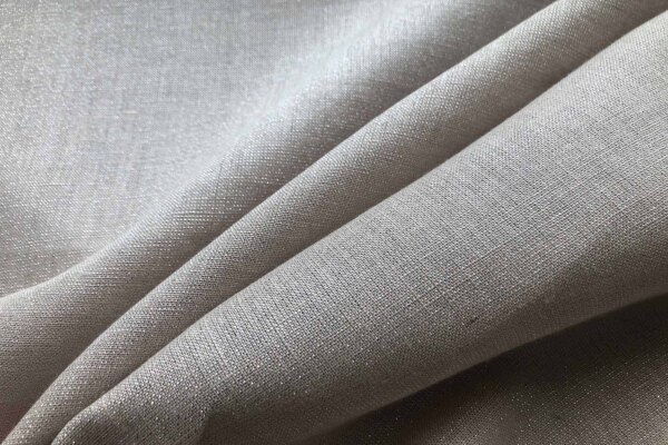 Linen with Lurex - Nude and Silver fabric