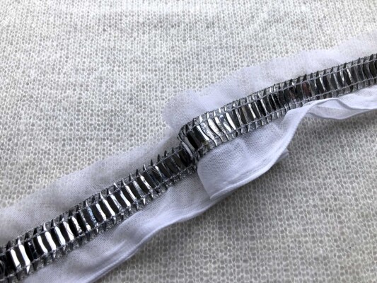 S-Shaped Sequin Trim - Single Silver