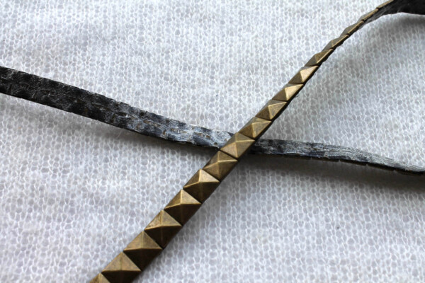Iron-on Metal Stud Trim - Dark Gold Wide