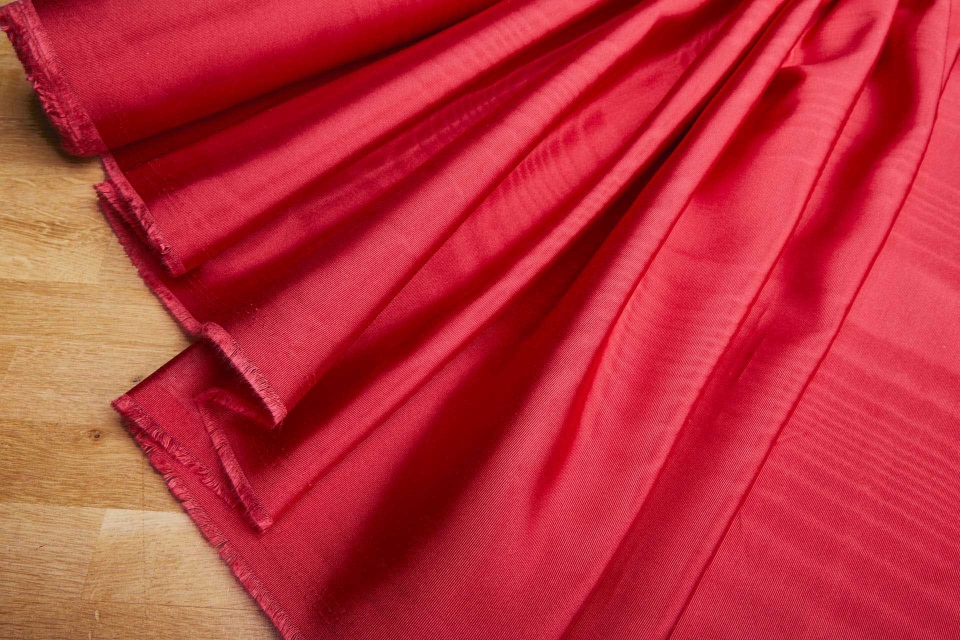 Large Pattern Grosgrain Moire - Cherry Red