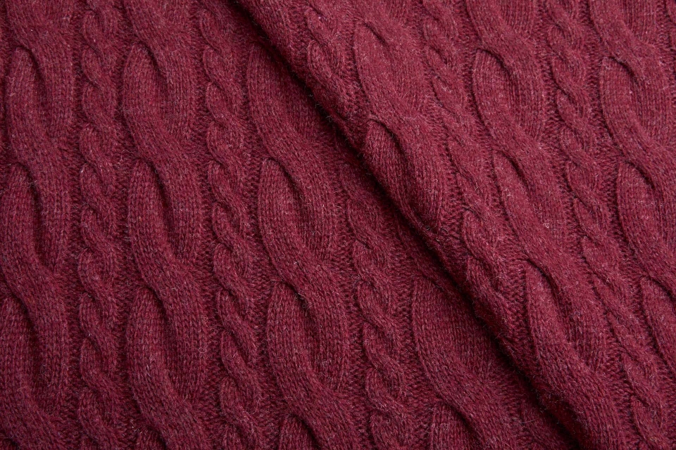 Wool Cable Knit - Wine