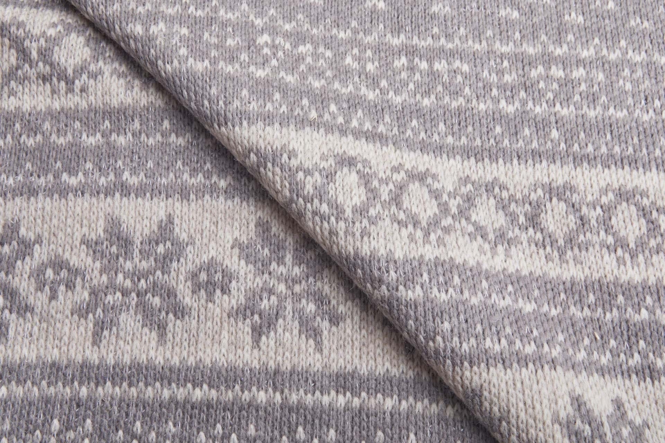 Icelandic Sweater Knit - Beige / Pale Grey