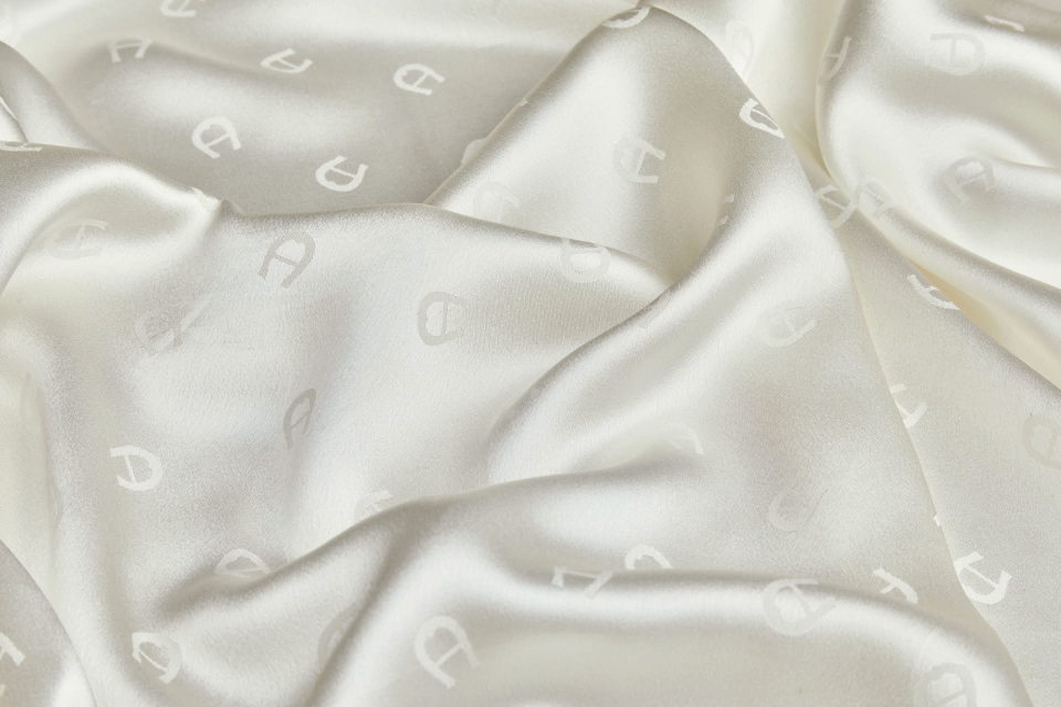 Horseshoe Silk Crepe Satin - Ivory