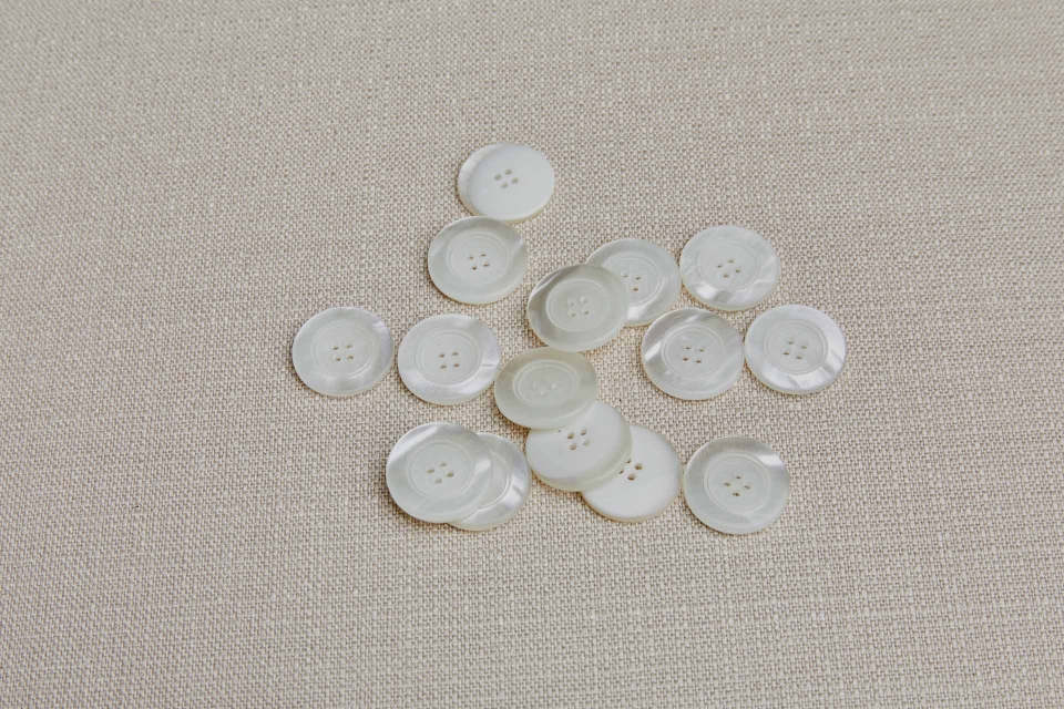 Marbled Ivory Nylon Button - 2.2cm