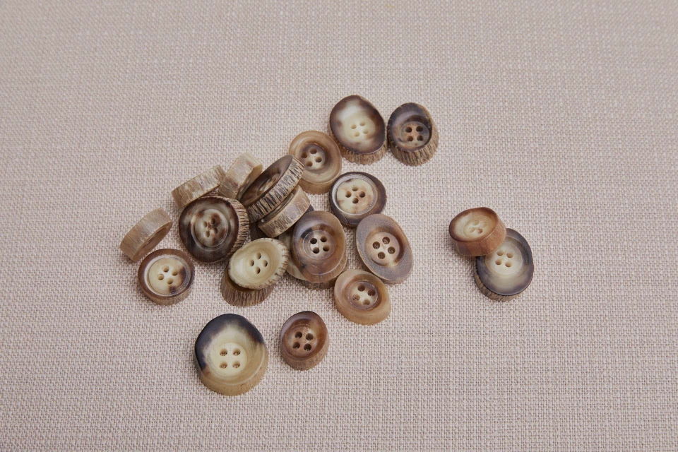 Light Brown Thick Cut Horn Button - Small