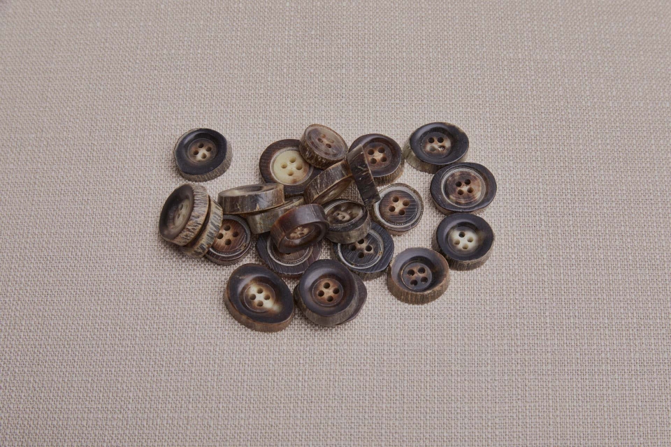 Medium Brown Thick Cut Horn Button - Small