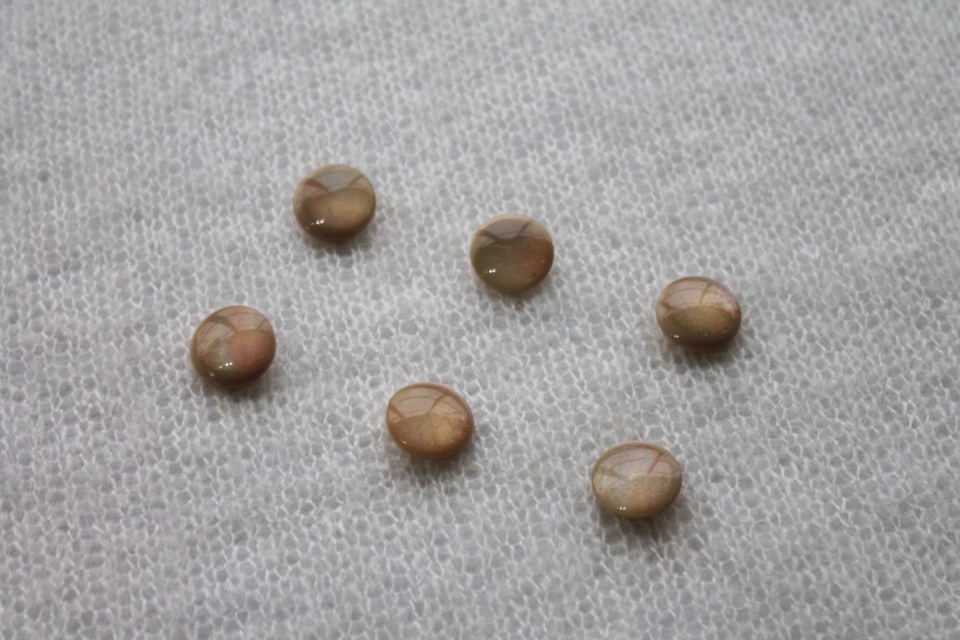 Round Resin Cat Eye Button - Beige / Taupe - 1.7cm