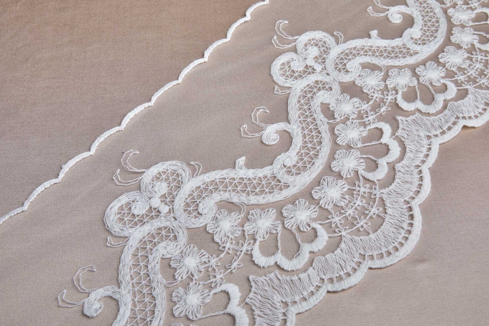 Vintage Embroidered Tulle Trim - Ivory